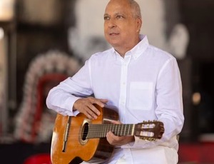 Neste sábado (29), tem a Fan Fest do Casarão do Firmino com transmissão ao vivo de Flamengo x Palmeiras e show do cantor Sombrinha