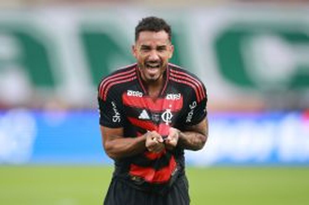 Agora seu povo pede o mundo de novo: Flamengo vence Palmeiras e entra para história com tetra da Libertadores