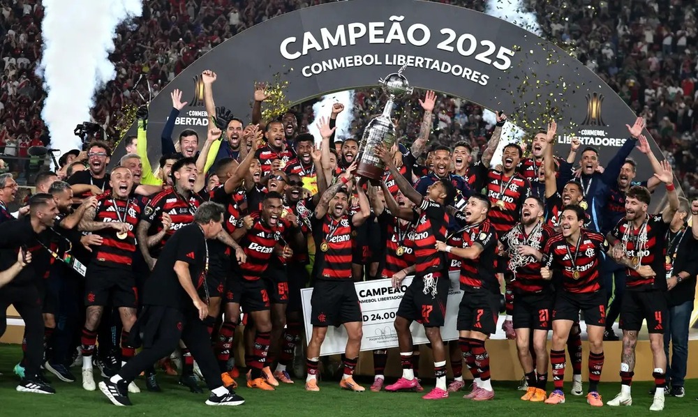 Flamengo vence Palmeiras e vira 1º brasileiro tetra da Libertadores -  Jornal da República