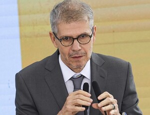 Sidônio critica Alcolumbre por adiar sabatina de Jorge Messias no Senado