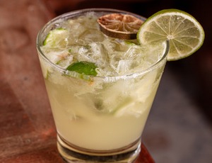 Sobrado da Cidade celebra o verão com novas criações cheias de frescor, técnicas e brasilidade