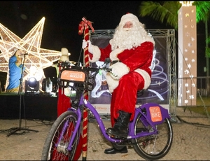 Prefeitura de Niterói inaugura iluminação do Natal Estrelado na Praça do Rádio Amador