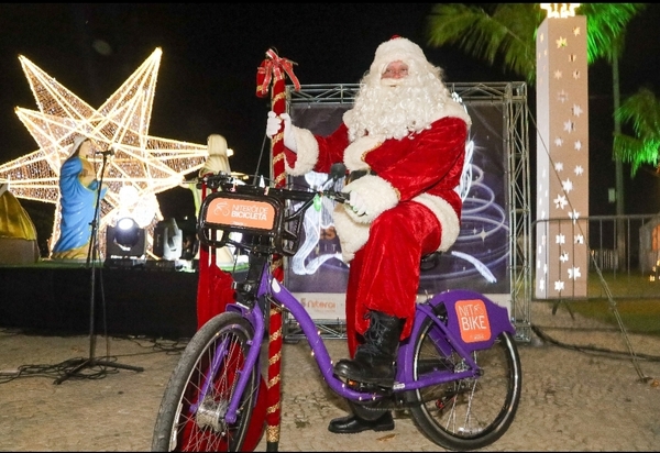 Prefeitura de Niterói inaugura iluminação do Natal Estrelado na Praça do Rádio Amador