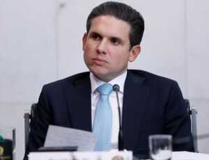 Hugo Motta reage e diz que Glauber Braga desrespeitou a Câmara