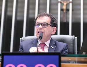 Reimont entrega relatório sobre chacina e responsabiliza Governo do RJ por mortes de civis e policiais 