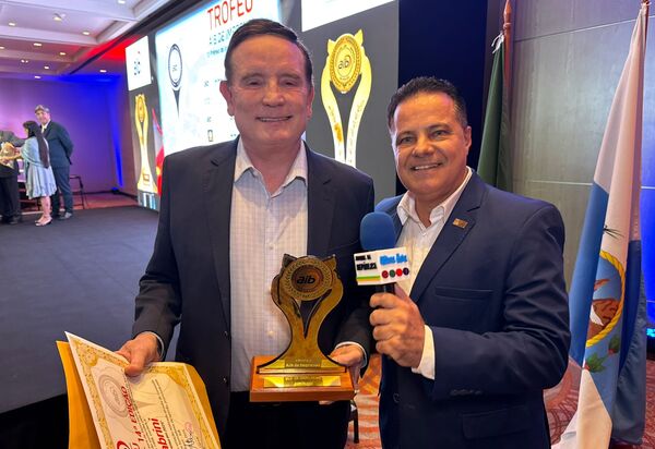 Roberto Cabrini recebe título de Personalidade da Imprensa e defende jornalismo investigativo