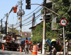 Justiça manda Enel restabelecer energia elétrica em SP em 12 horas