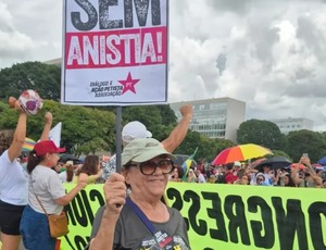 Povo vai às ruas em dezenas de cidades contra o PL da Dosimetria