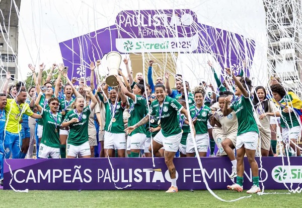 Palmeiras segura Corinthians e conquista o tetra do Paulista Feminino