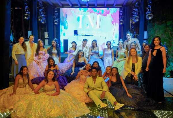 David Santiago abre mão até do próprio aniversário para realizar sonho  de debutantes