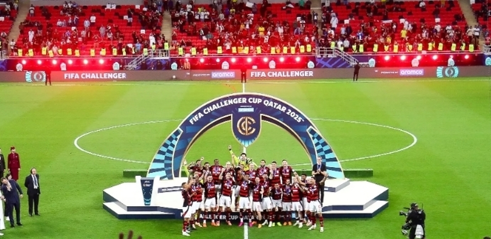  Prefeitos de ao menos dez cidades seguem exemplo do Rio e decretam expediente reduzido para finais de Flamengo e Vasco