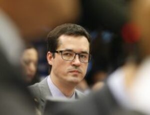 PF amplia investigação e apura possível uso de grampos ilegais pela Lava Jato