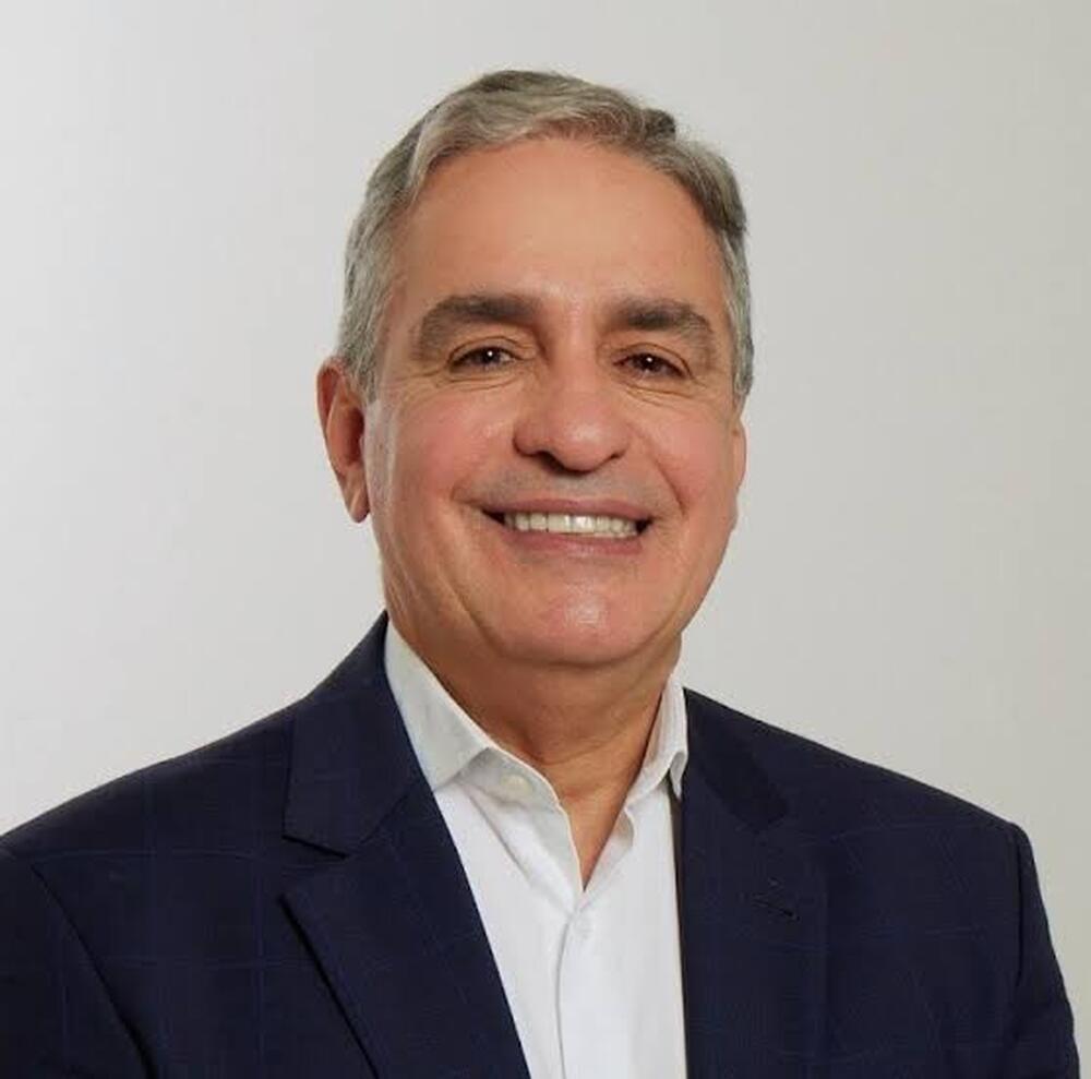 Ceciliano, por ter bom trânsito político, pode ser governador em eleição se Castro se desincompatibilizar ou for cassado