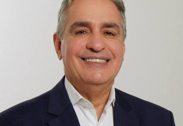 Ceciliano, por ter bom trânsito político, pode ser governador em eleição se Castro se desincompatibilizar ou for cassado
