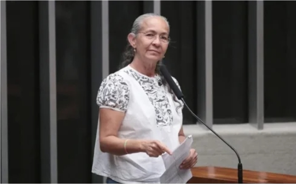 Heloísa Helena retorna ao Congresso com promessa de confronto: 