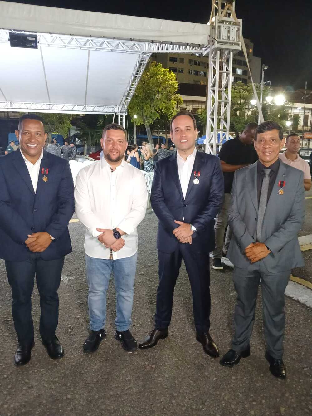 Deputados da bancada da bala da Alerj e prefeitos recebem a Medalha do Mérito Tático do Batalhão de Rondas Especiais