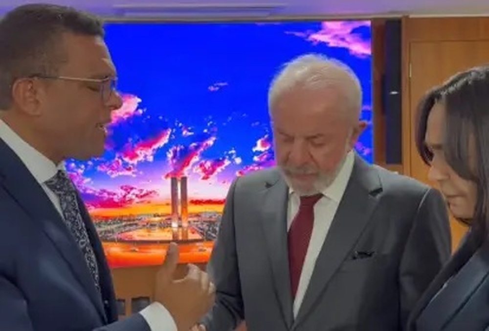 ‘A fé, o respeito e o amor não têm partido político. Quando cuidar do povo é o propósito dos governantes, Deus abençoa e capacita’, diz Lula em evento gospel