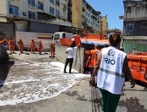 Prefeitura amplia instalação de contêineres de grande capacidade em comunidades para facilitar descarte correto de lixo  