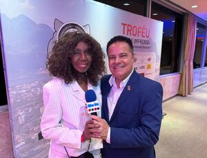 Watusi revela segredos do estrelato no Moulin Rouge e anuncia retorno aos palcos cariocas