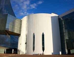 STF afasta cobrança retroativa da contribuição sindical e define parâmetros para valores 