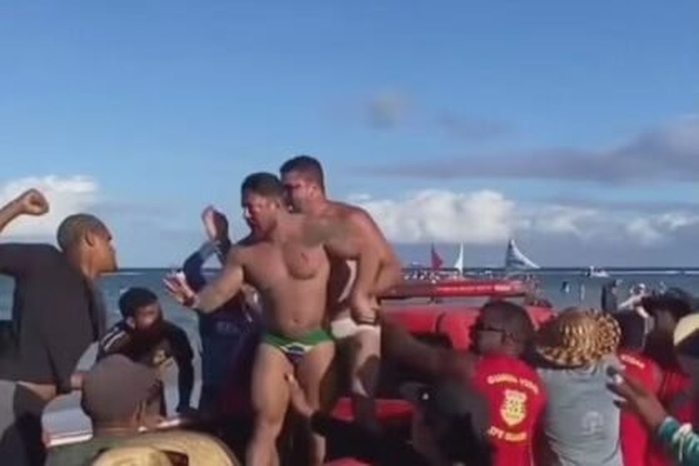 'Flanelinhas do Crime' Agressão em Porto de Galinhas denuncia extorsão generalizada nas praias brasileiras