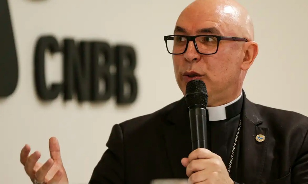 CNBB defende democracia e alerta para 'graves retrocessos' no Brasil