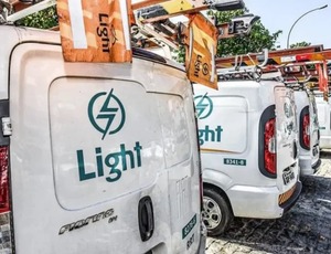 Light monta atendimento especial no Leme e em Copacabana após apagão de 50 horas causado por furto de cabos