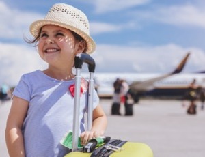 Vai viajar com crianças ou adolescentes? Fique atento à documentação