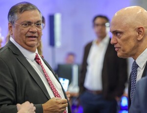 Moraes e Dino cobram esclarecimentos de deputado após acusações sobre uso de verbas públicas