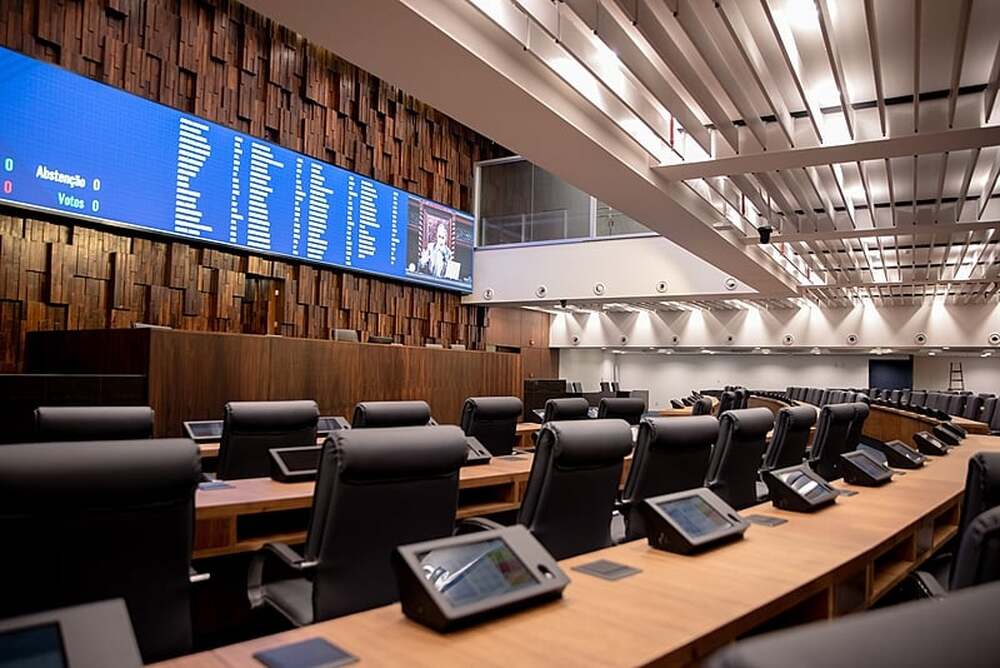 Alerj exonera mais de 200 funcionários em revisão administrativa durante o recesso