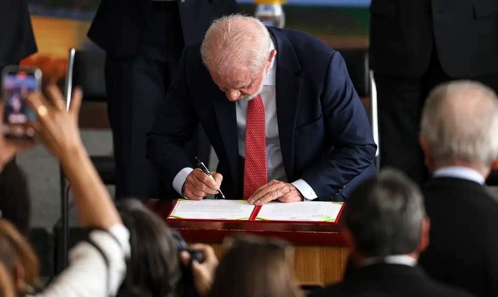 Lula veta integralmente PL da Dosimetria