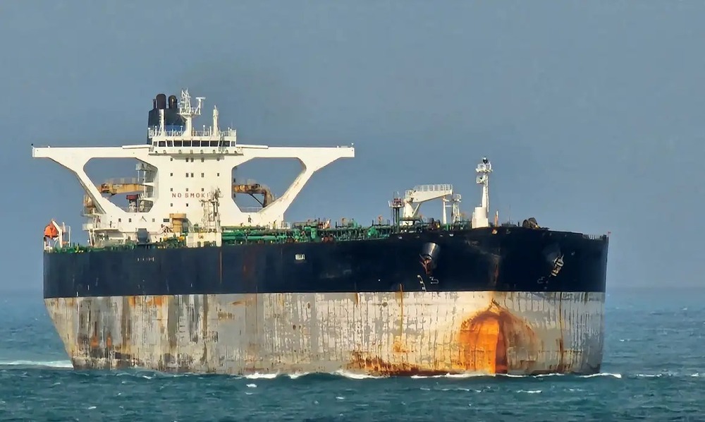 EUA apreendem dois navios que transportariam petróleo da Venezuela