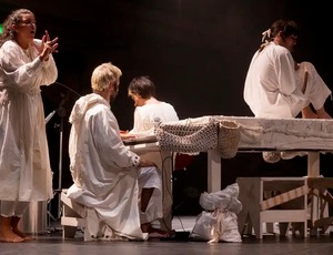 'Os irmãos Karamázov' volta ao Rio com acessibilidade integrada à peça