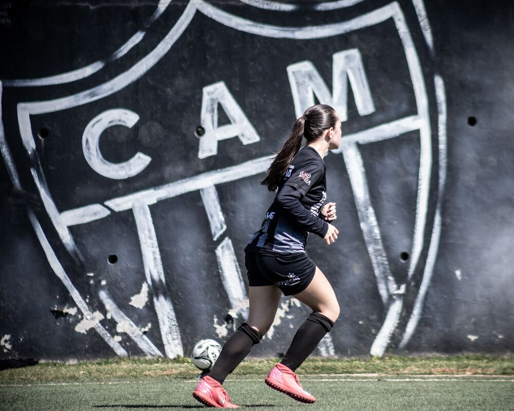 Copa Academia de Futebol do Galo movimenta a Arena MRV com jogos de alunos, pais e gestores, além de música ao vivo