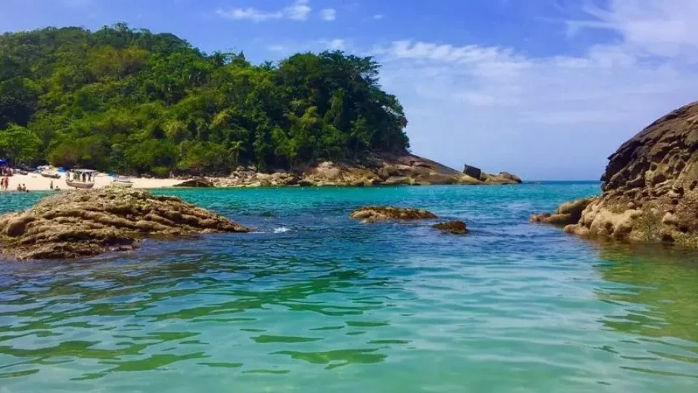 Comando Vermelho avança sobre vilas caiçaras de Paraty e impõe taxas a barqueiros