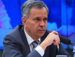 Deputado Félix Mendonça é alvo da PF em operação contra desvio de emendas