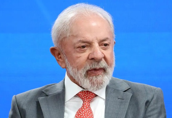Lula reúne STF, BC, PF e Receita para debater combate ao crime