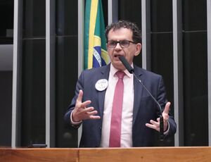 Reimont propõe lei que obriga síndicos a denunciar violência contra crianças, mulheres, idosos e animais