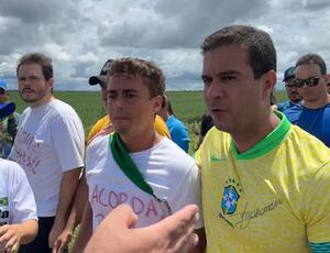 Renato Araújo se une a Nikolas Ferreira em caminhada histórica pela liberdade