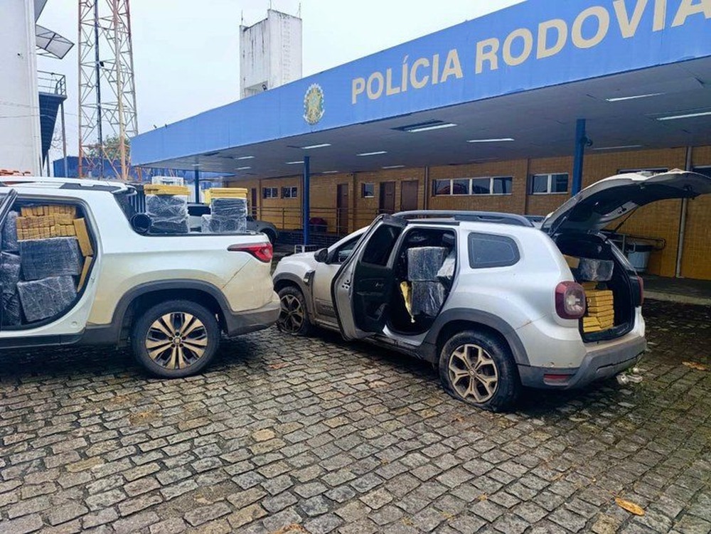 PRF e Policia Civil apreendem duas toneladas de maconha avalia em R$ 8 milhões em Duque de Caxias