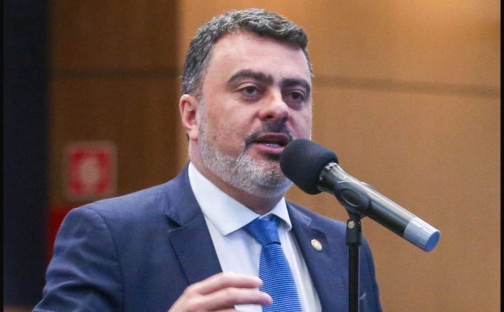 Deputado Vitor Junior articula convênio para gestão compartilhada do Palácio do Ingá, em Niterói