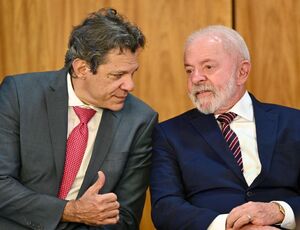 Lula tenta convencer Haddad, plano 'A' do PT para São Paulo