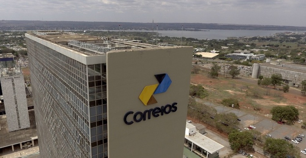 STF suspende cláusulas coletivas dos Correios decididas pelo TST  