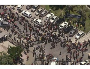 Motoboys fazem buzinaço após 3ª morte em uma semana no RJ: ‘É sangue de trabalhador’