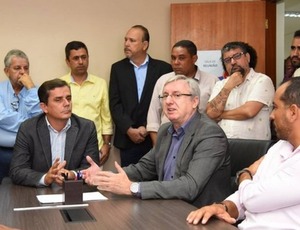 Maricá conservadora rejeita PT e agora partido se destrói sozinho: Horta abandona barco furado de governo corrupto e decide disputar Câmara Federal 