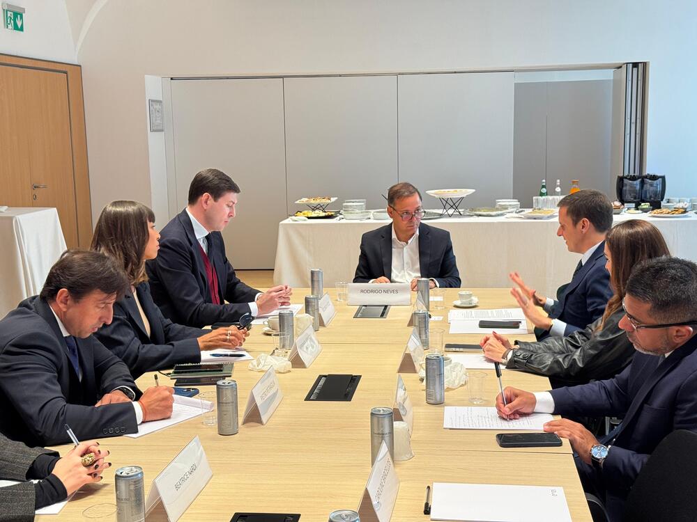 Prefeito Rodrigo Neves realiza reuniões com diretorias mundiais da ENEL e da TIM