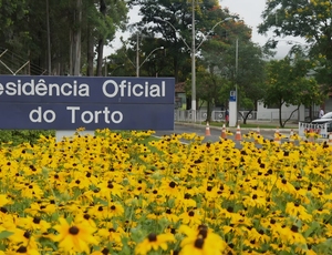 Lula transforma Granja do Torto em bunker político para reuniões secretas
