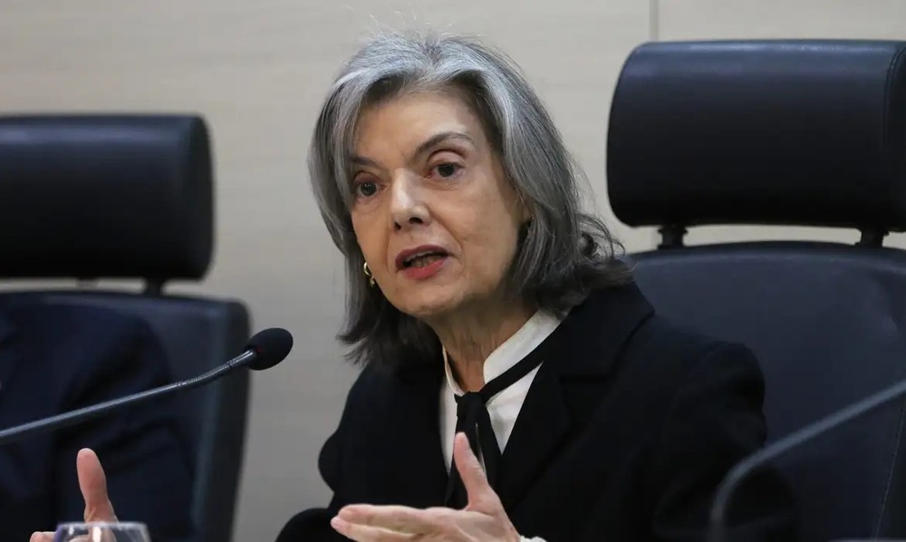 Cármen Lúcia anuncia proposta para atuação de juízes eleitorais