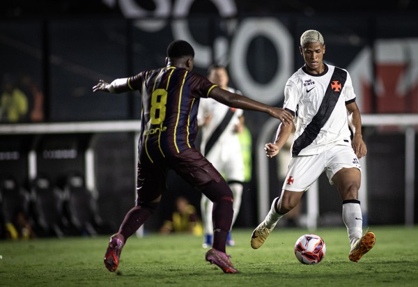 Vasco empata com o Madureira e depende da última rodada para se classificar; Voltaço vence o Maricá