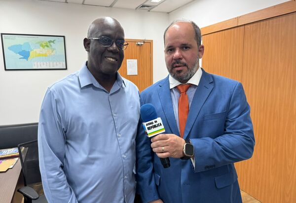 Contra a uberização: Secretário da SEDHIR Edson Santos alerta para escravidão moderna que afeta gerações no Rio.